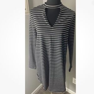 Love Fire Striped Black White Long Sleeves Knit Dress